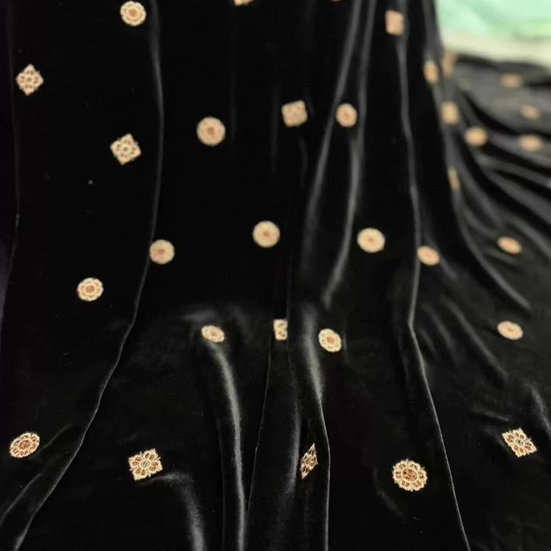 Черная, зеленая шелковая велюр – обзор и цена Velvet Fabric Embroidery